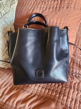 Dooney & Bourke Blue Leather Tote - Classic Everyday Handbag